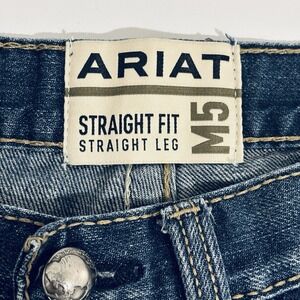 Ariat M5 Straight Leg Slim Fit Blue Jeans Mens 30 x 32 Faded Distressed Low Rise